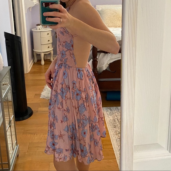 Urban Outfitters Floral Backless Dress - Picture 2 of 5